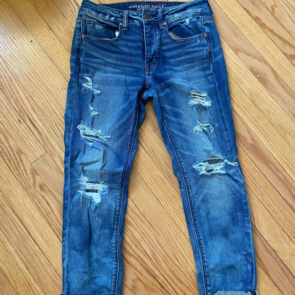 American Eagle high rise tomgirl jeans with stretch